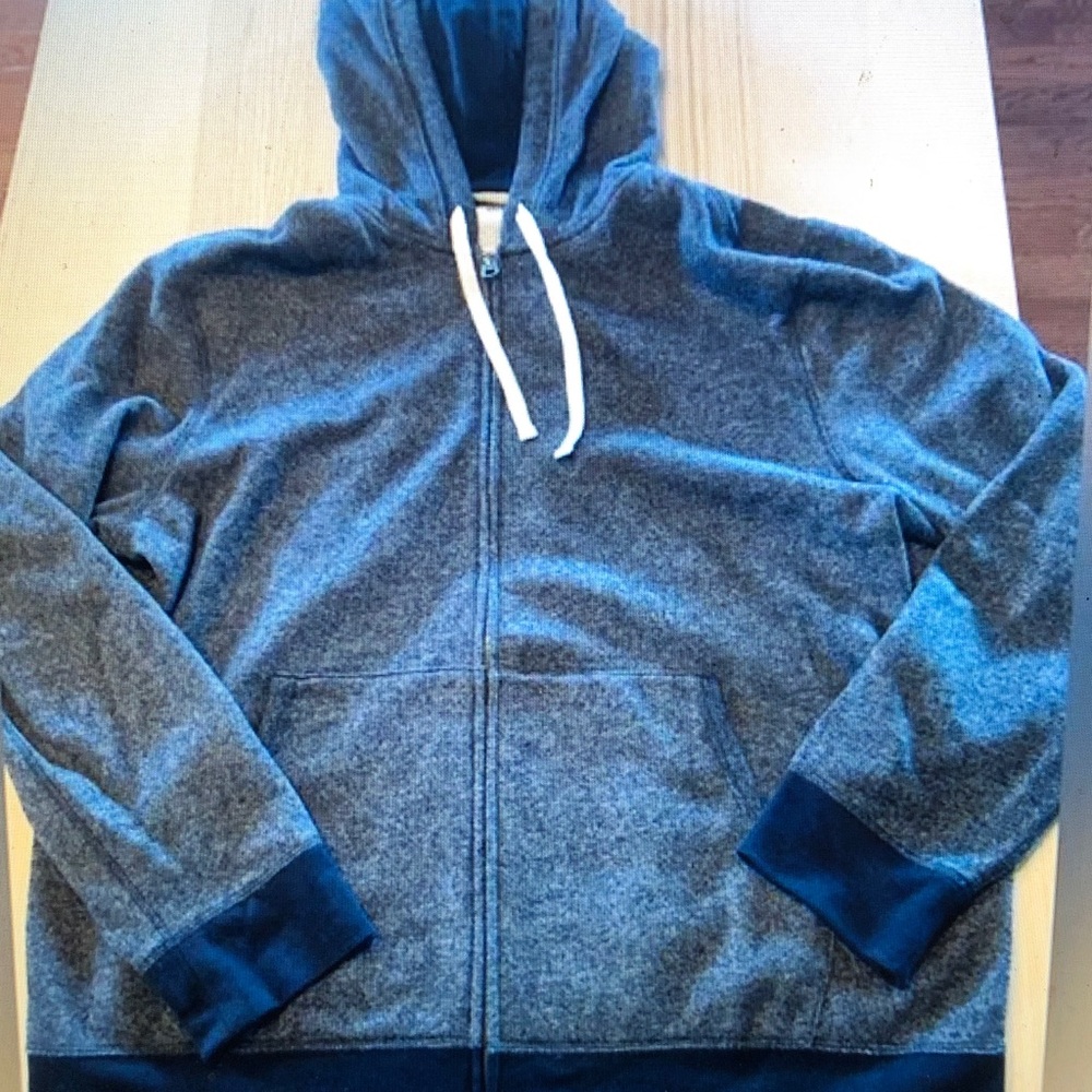 Sonoma Men's Zip-Up Sweater in Gray and Navy